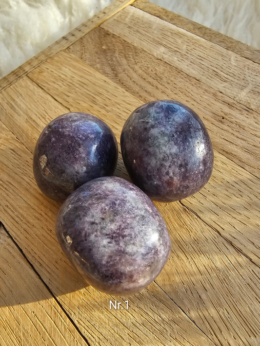 Lepidolith, Trommelstein